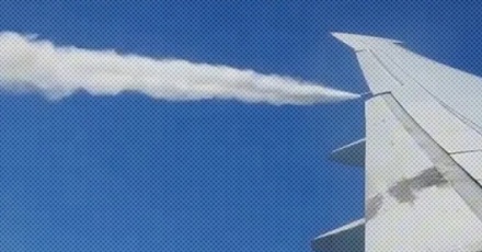 飞机为什么要在天上放油?不会淋到人吗?