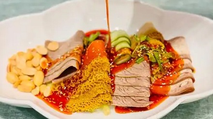 「夫妻肺片」里没有夫妻就算了，为什么连肺片都没有？