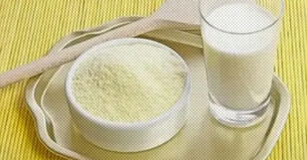 为什么牛奶是白的，奶粉却是黄的？