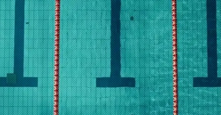 泳池底部的「工」字形标志是干啥用的？